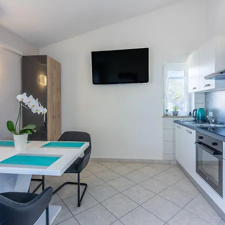 Toller Meerblick Nur 500 Meter Zum Apartman *